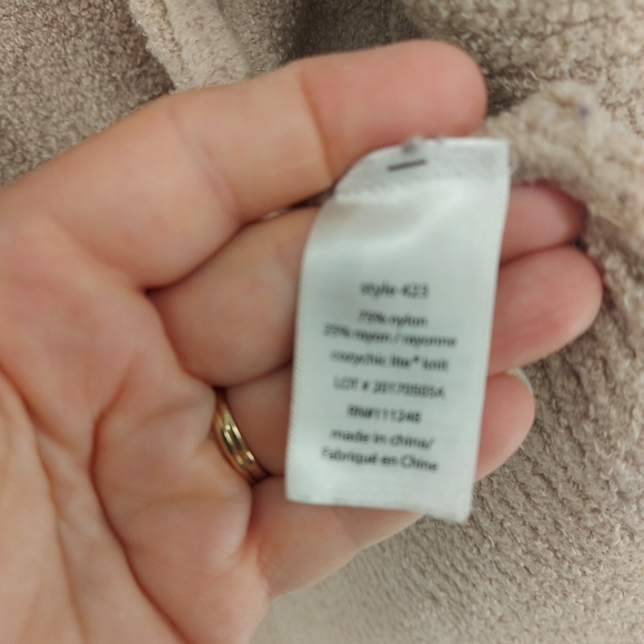 Barefoot Dreams CozyChic Lite Circle Cardi - Picture 7 of 8